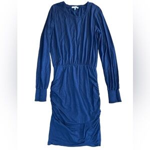 Sundry Womens Round Neck ruched bottom Navy bodycon dress.